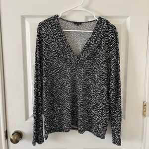 Talbots Black and White Print V-Neck Top